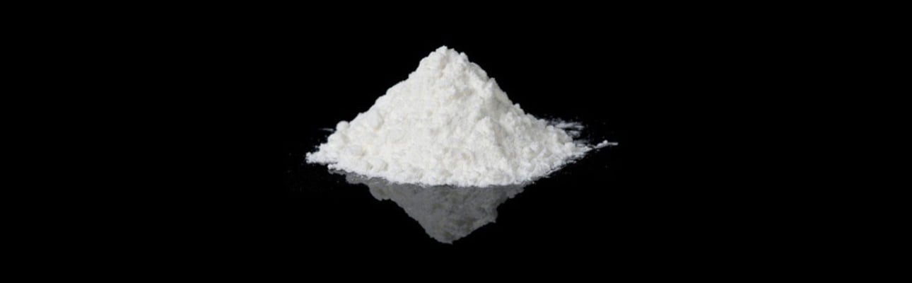 FEINE FRUCHTSÄFTE UND WEINE